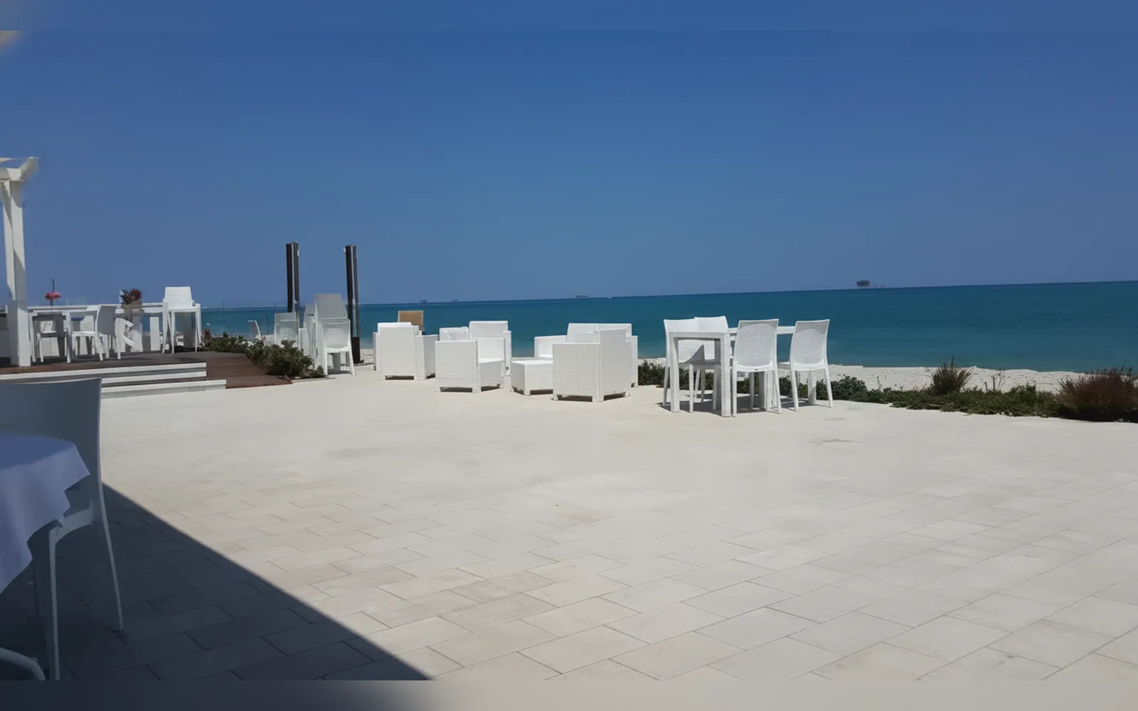 Esterni di Ca' del Maharajà Mare, Porto Sant'Elpidio (Marche) (foto 1)